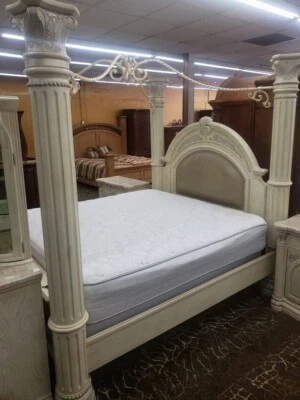 Michael Amini Monte Carlo Snow Bedroom Set - Image 1 of 4