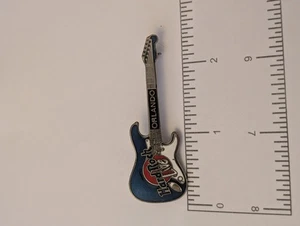 Hard Rock Cafe: Orlando Guitar Badge / Button - Picture 1 of 3