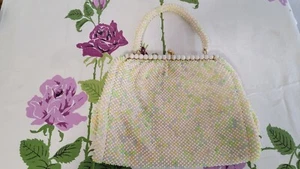 Vintage Pastel Plastic Beads Purse With Clasp made in Hong Kong - Picture 1 of 7