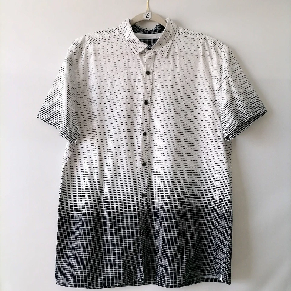 Bruno Mens Ombre Black & White Short Sleeve Polka Dot Button Up Shirt Size L - Image 1 of 4