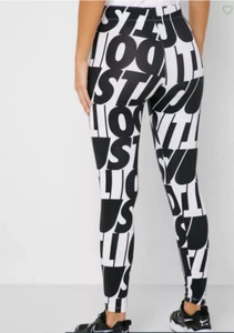 Nike Abbigliamento Sportivo Donna Leg-a-See Overbranded Casual Legging Gfx Aop - Foto 1 di 16