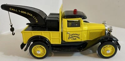 LIBERTY CLASSICS EASTWOOD AUTOMOBILIA 1931 TOW TRUCK PIGGY BANK FREE SHIPPING - Image 1 of 4