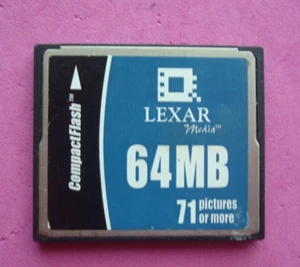 LEXAR MEDIA 64MB CÁMARA FLASH COMPACTA TARJETA DE MEMORIA PELÍCULA DIGITAL CF A2.5 - Imagen 1 de 2