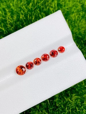 Piedra preciosa suelta de 4,5-3,3 mm granate naranja Fanta natural de 1,72 quilates Foto 1 de 3