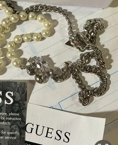 Collana Guess perle/carro armato nuova - Foto 1 di 8