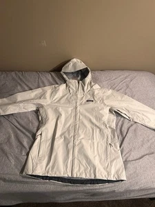 PATAGONIA Women's Torrentshell 3L Rain Jacket - LARGE - Wool White - New w/ Tags - Picture 1 of 6