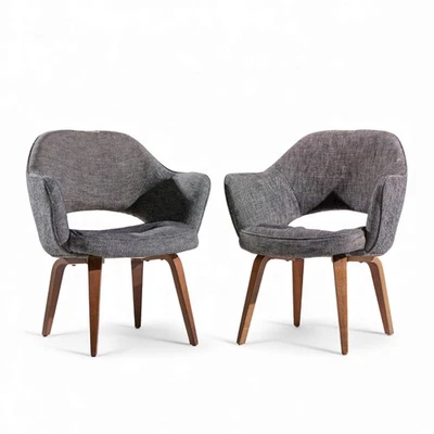 Sillas de comedor ejecutivas de madera curvada Eero Saarinen para Knoll Mid Century - Par Foto 1 de 4