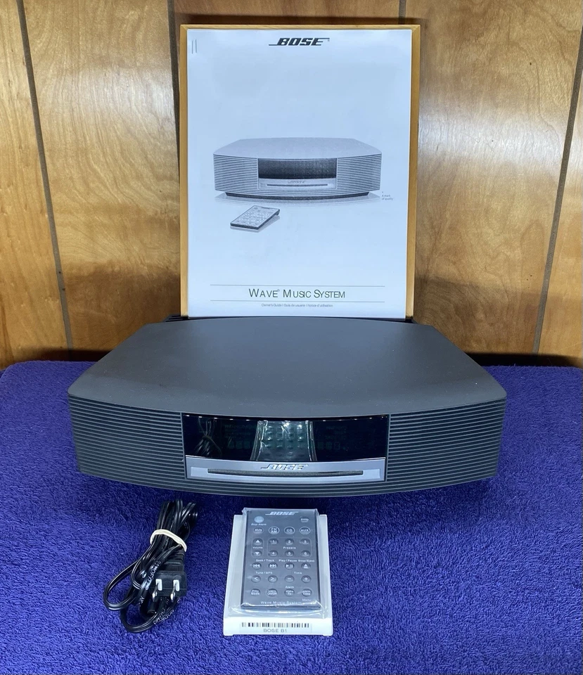 Sistema de música Bose Wave reproductor de CD AM/FM REACONDICIONADO/EXCELENTE ESTADO/NUEVO CONTROL REMOTO/MANUAL Foto 1 de 4