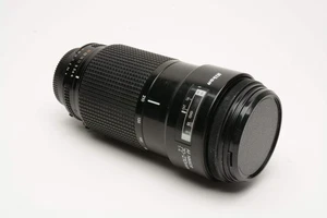 Nikon AF Nikkor 70-210mm f4 telephoto zoom lens, caps, Sharp! - Picture 1 of 9