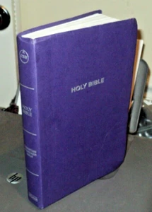 CSB HOLMAN BIBLE Gift Edition (2018, Bonded) Red Lettered: Purple: Old & New - Picture 1 of 9