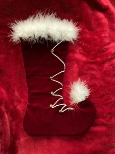 Weihnachtsstrumpf Elfe gelockte Zehe samtig rot Glocke Knopf Spitze federige Borte 16" - Bild 1 von 7