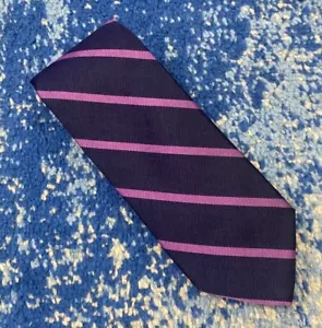 Corbata de seda inglesa azul marino azul marino púrpura sesgo a rayas hecha en Nueva York EE. UU. - Imagen 1 de 4