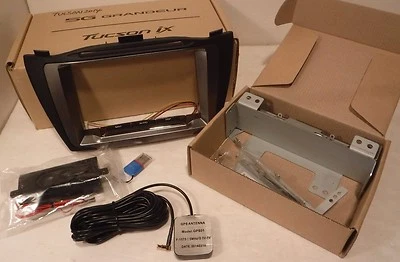 Hyundai Tucson 2010-2015 Doble DIN Coche Estéreo Tablero/Bisel Kit Antena GPS -Nuevo Foto 1 de 4