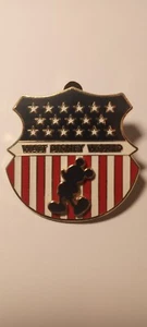 disney pins - Picture 1 of 2