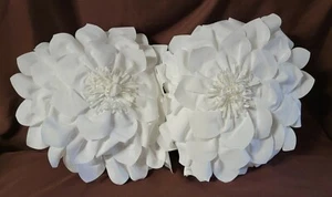 2 Filled 18" White Flower Throw Pillows - Picture 1 of 8
