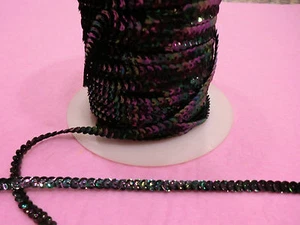 1 MT PAILLETTES A FILO DECORAZIONE PASSAMANERIA STRASS CHIARO DI LUNA - Picture 1 of 1