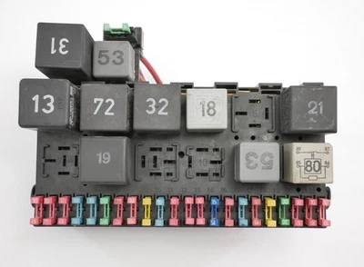 CE2 熔断器盒面板块带继电器 90-92 大众捷达高尔夫 GTI MK2 原始设备制造商。 357 937 039 — 第 1/4 张图片