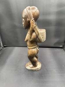 "CESTA DE TRANSPORTE MUJER PIEDRA PRIMITIVA ARTE POPULAR AFRICANO PRINCIPIOS DE 1900 10""" - Imagen 1 de 6
