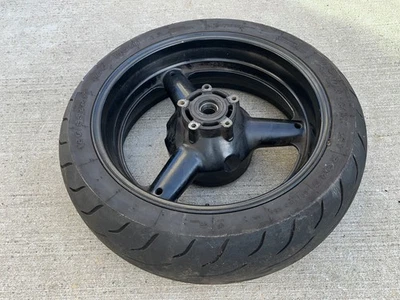 2004 Suzuki Hayabusa GSX1300 gsx 1300 Busa GSXR pneu aro roda traseira 1999-2007 - Imagem 1 de 4