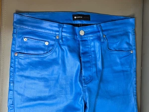 295 $ lila Markenjeans (Diesel) P001 Lederoptik beschichtet 98 % Baumwolle 2 % Lycra 33 - Bild 1 von 22