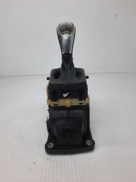 2013 Volvo S60 Transmission Shifter P/N 31325216 OEM - Image 1 of 4