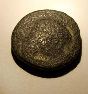 ANCIENT / CYPRUS found - B.C. BRONZE COIN unresearched / 19.42mm- 5.88gr. - Picture 1 of 2