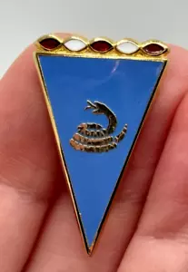 Vintage WWII 51st Infantry Division Headquarters DI Unit Crest Pin NS Meyer - Picture 1 of 9