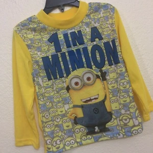 Despicable Me 2 One in a Minion Pajama Top Boys SIze 4 NWT - Picture 1 of 6