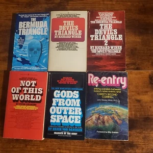UFO Aliens Gott Bücher Das Teufelsdreieck Götter aus dem Weltraum nicht von dieser Welt - Bild 1 von 18