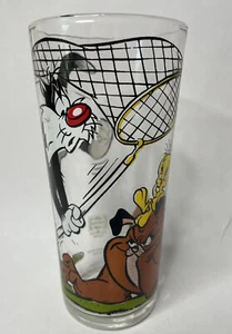 Vtg 1976 Pepsi Collector Series Looney Tunes Sylvester and Tweety Bulldog Glass - Picture 1 of 8