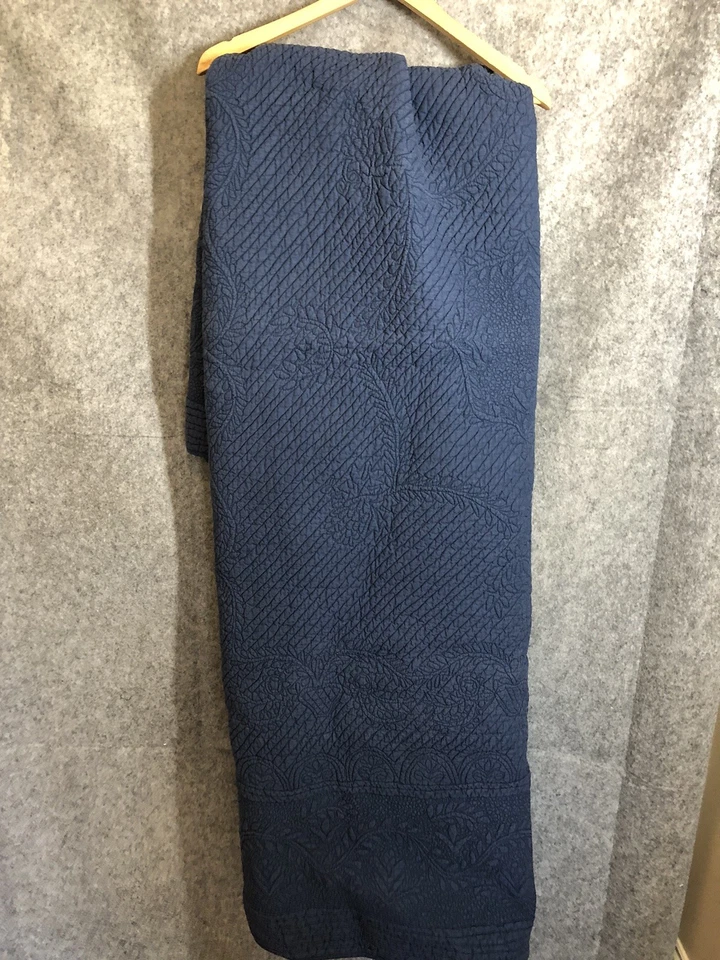 Colcha para el hogar Williams Sonoma doble azul índigo en relieve 70x70 Foto 1 de 4