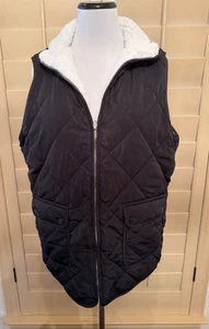 Black Quilted Zip-Up Vest w/fleece lining & front/inside pockets Medium NEW - Picture 1 of 3
