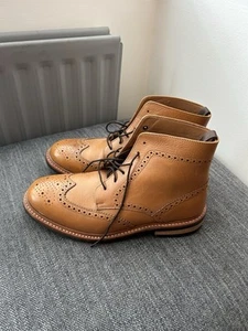 Samuel Windsor Tan Brown Leather Brogue Ankle Boots Size 9 - Picture 1 of 8