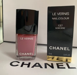CHANEL Le Vernis Smalto Colore Unghie LongWear 137 Sorciere - Foto 1 di 3