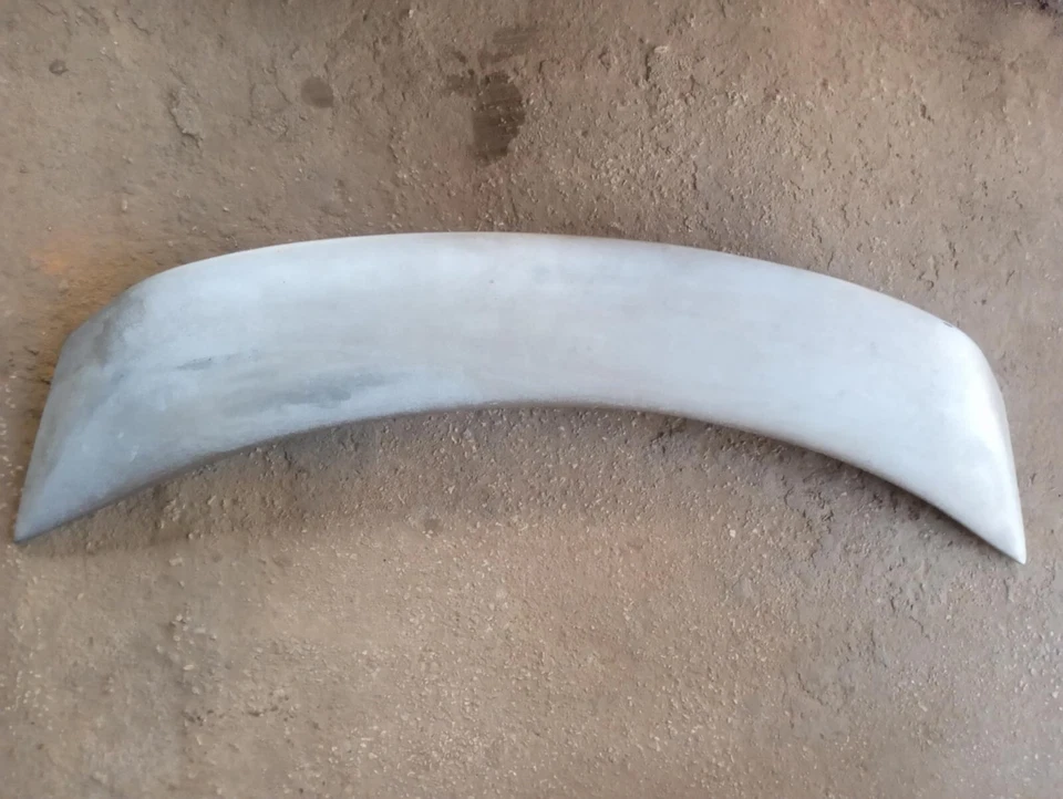 2001-2002 Dodge Stratus R/T Rear Spoiler Gold OEM - Изображение 1 из 4