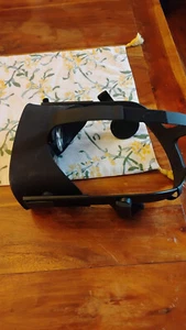Meta Oculus Rift CV1 Headset w/ Headphones ONLY - READ DESCRIPTION - Picture 1 of 3