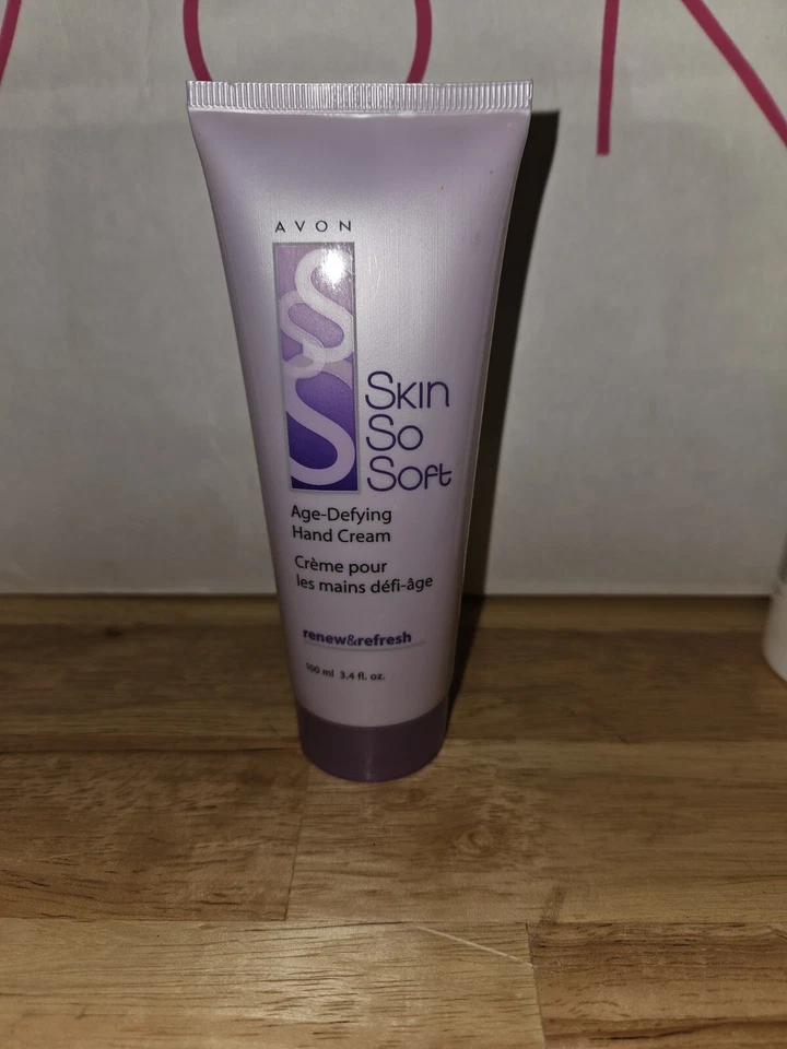 Crema de manos Avon Skin So Soft Age Defying 3,4 oz nueva Foto 1 de 1