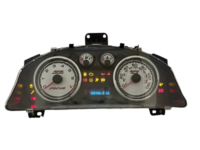 Medidores de painel de instrumentos velocímetro 2010 2011 Ford Focus 139.106 milhas - Imagem 1 de 3