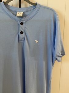 abercrombie and Fitch kurzärmeliges Herren-T-Shirt Quarter Button Down Größe XL blau