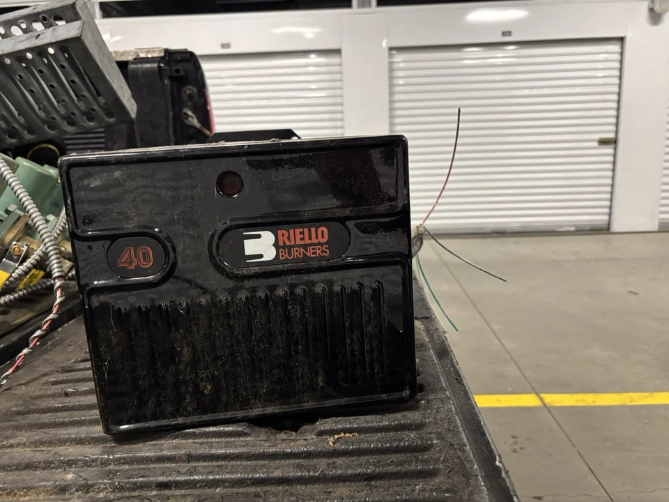 Riello 40 Series F5 Oil Burner -- replaces Mectron 3M 5M F4 F5 - Peerless boiler - Изображение 1 из 4