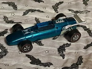 Hot Wheels Redline 1969 Indy Eagle grün mit werkseitig lackiertem schwarzem Sockel HIGH GRADE - Bild 1 von 6