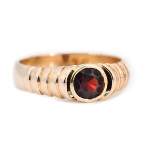 Gr. 53 - Wertiger Vintage Gelbgold 585/14K Damenring mit rundem Granat - um 1950 - Picture 1 of 8