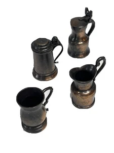 Lote 4 Jarra de Colección Miniatura Metal Casa de Muñecas Early American Stein Taza - Imagen 1 de 12