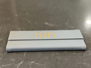 Estuche Plegable para Gafas Scott Harris con Cierre Magnético, Gris, Usado - Imagen 1 de 7