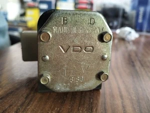 BMW E21 WASHING WATER PUMP UP TO 1979 VDO NEW - Picture 1 of 3