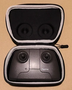 Parrot Skycontroller 3 MPP3 inkl. Tasche, sehr guter Zustand und funktionsfähig - Bild 1 von 9