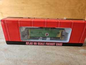 Atlas HO Northern Pacific Extended Vision Caboose #1918 NUEVO EN CAJA - Imagen 1 de 6