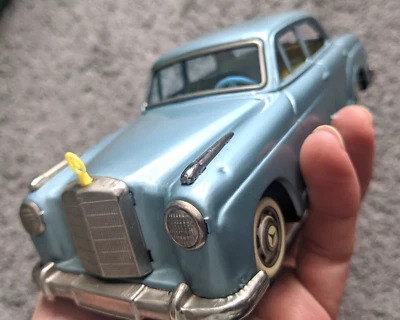 VTG NM JAPAN FRICTION BANDAI SIGNOF TIN METAL LITHO MERCEDES 2/9 SL BLUE + HOOD - Image 1 of 4