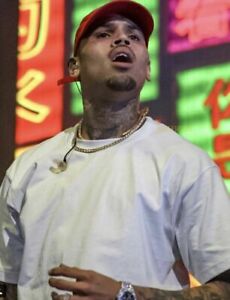 Chris Brown Stage Worn T-shirt Bandana, ręcznie podpisane rysunki (NAJLEPSZA OFERTA WYGRYWA!!)