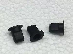 X3 VW Badge Emblem Clip Grommet Lug logo insert Audi Fox passat quantum mk3 - Picture 1 of 1